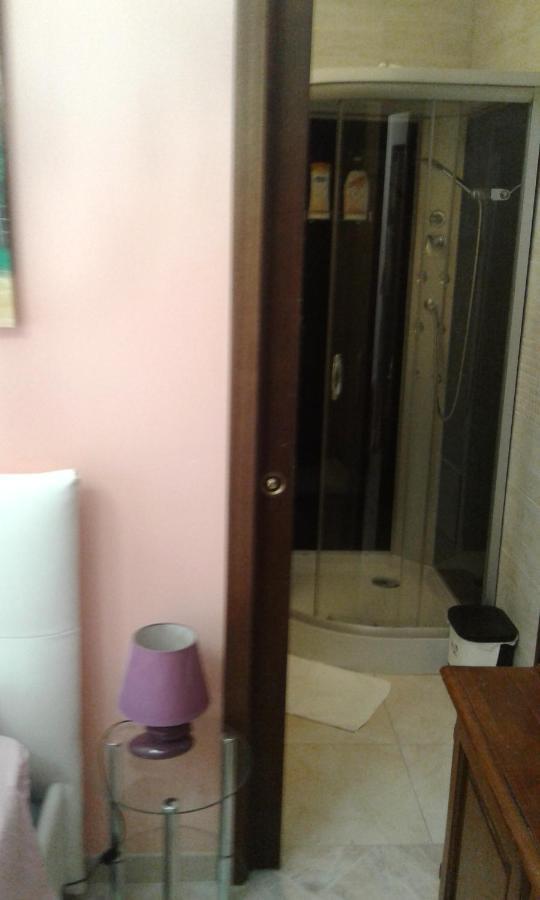 B&B Caravaggio San Donaci Buitenkant foto
