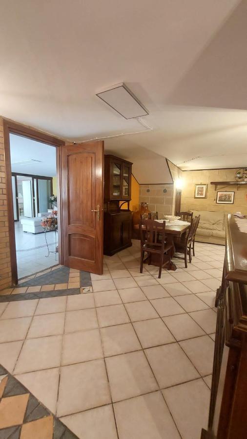 B&B Caravaggio San Donaci Buitenkant foto