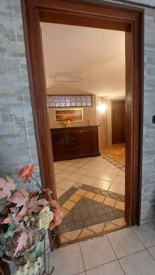 B&B Caravaggio San Donaci Buitenkant foto
