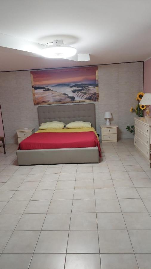 B&B Caravaggio San Donaci Buitenkant foto