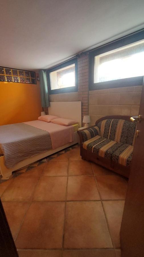 B&B Caravaggio San Donaci Buitenkant foto